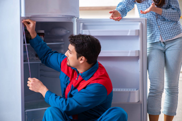 Refrigerator servicing